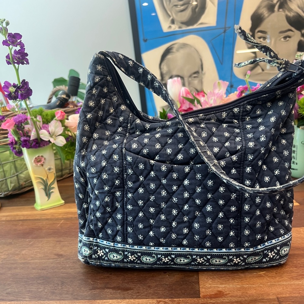 Vera Bradley Seaport Navy Fall 2002 Blue Paisley Handbag Purse